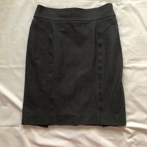 NWOT BANANA REPUBLIC STRETCH SKIRT